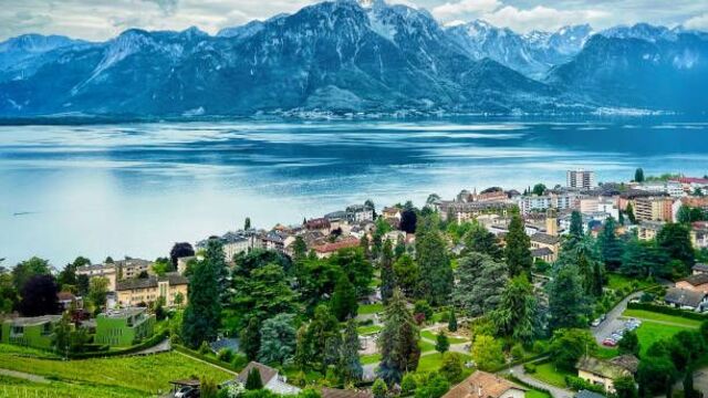 Keindahan Alam Dunia yang Cocok untuk Traveling