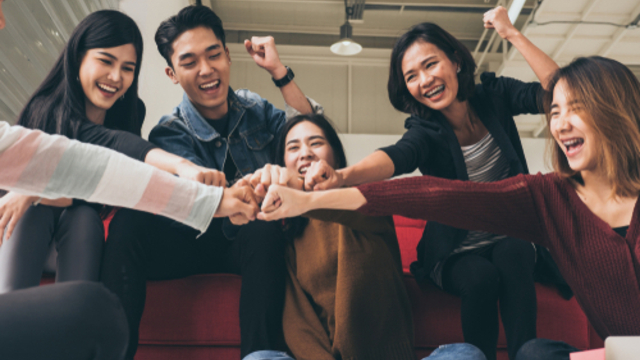 Menjalin Hubungan Sosial Gaya Hidup yang Aktif Bersosialisasi